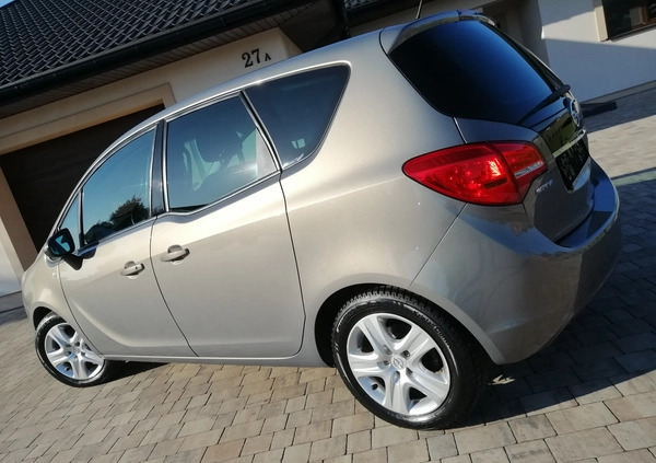 Opel Meriva cena 24900 przebieg: 166000, rok produkcji 2011 z Łask małe 781